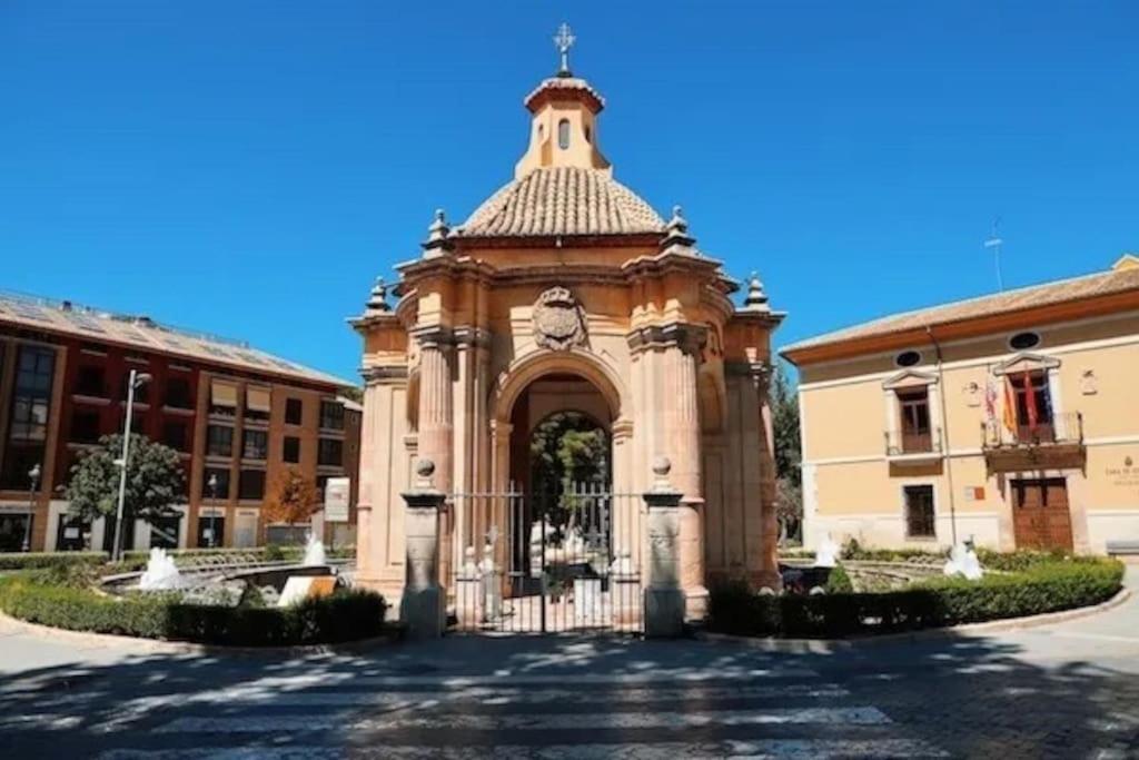 Alojamiento Central Caravaca Caravaca De La Cruz Bagian luar foto