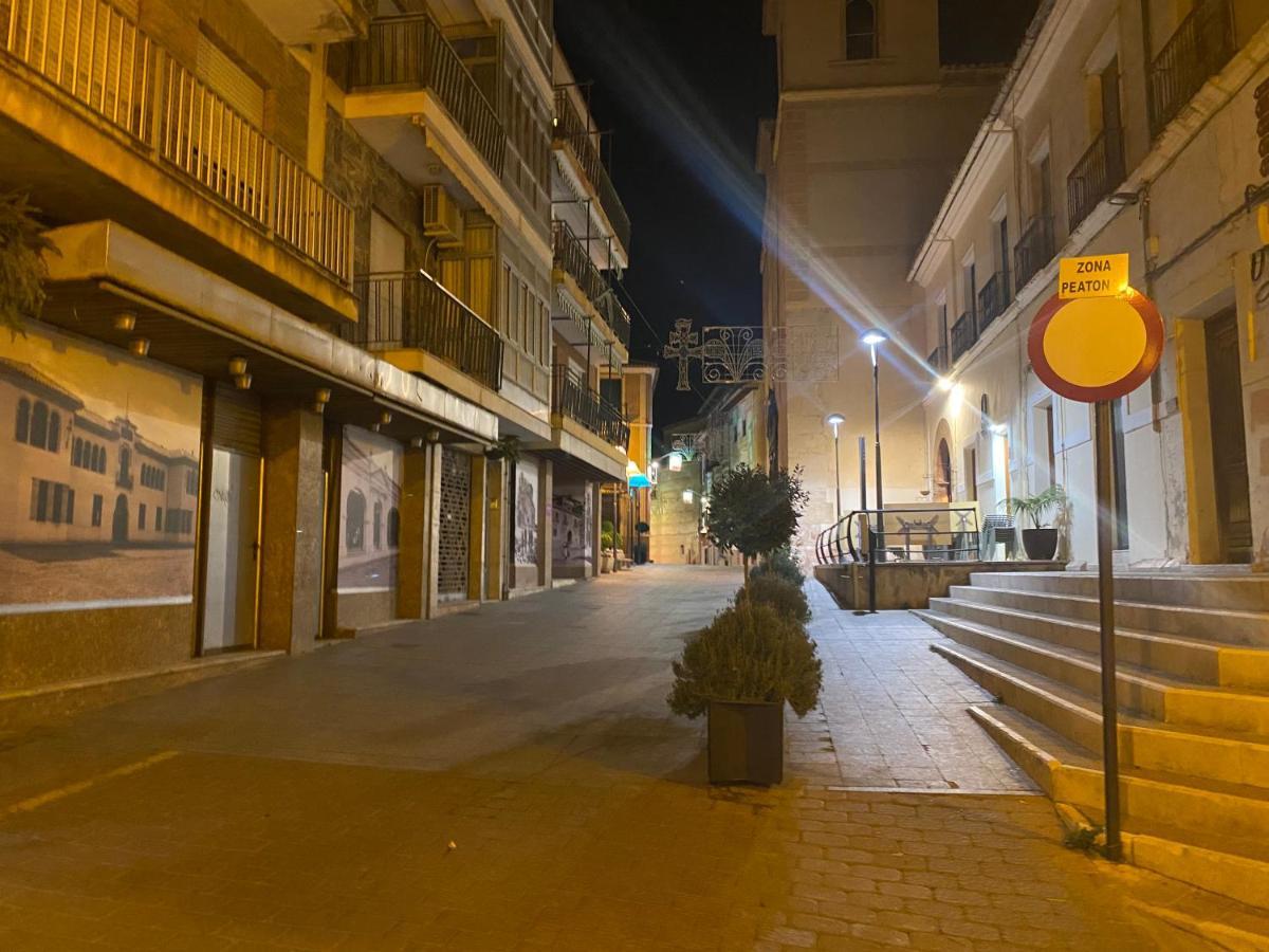 Alojamiento Central Caravaca Caravaca De La Cruz Bagian luar foto